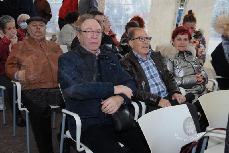 plaza-jose-miguel-gerra-tanos_011