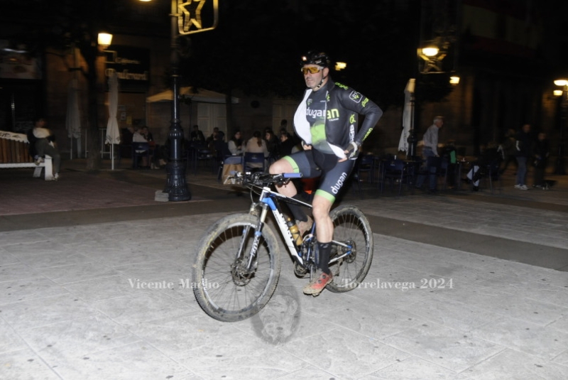 adamo-night_160