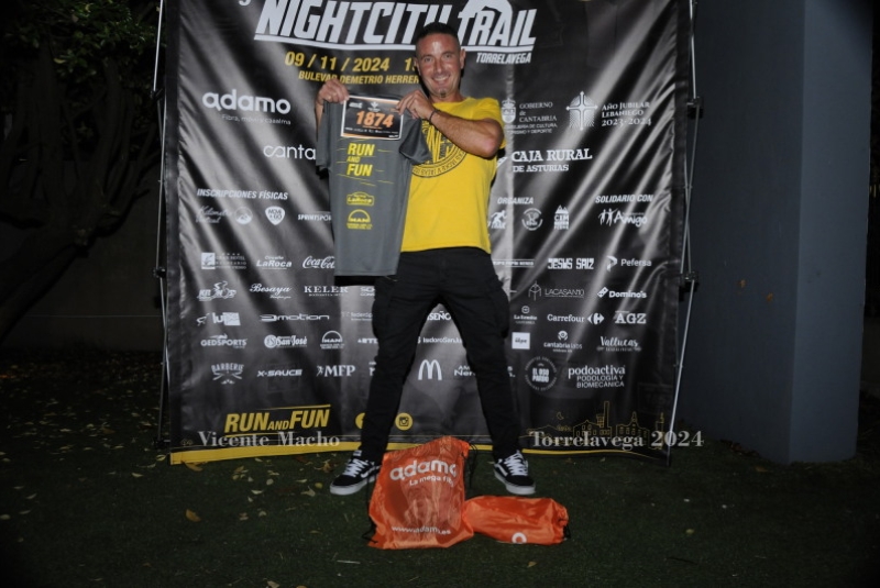 adamo-night_211
