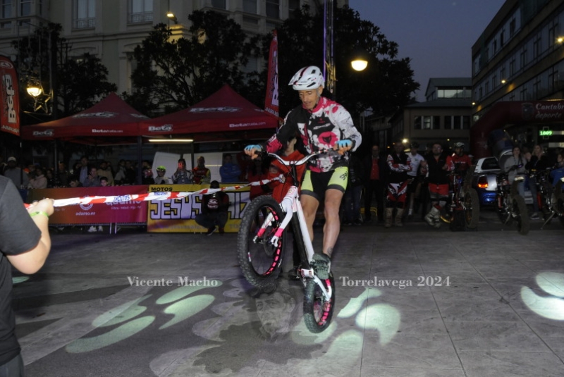 adamo-night_373