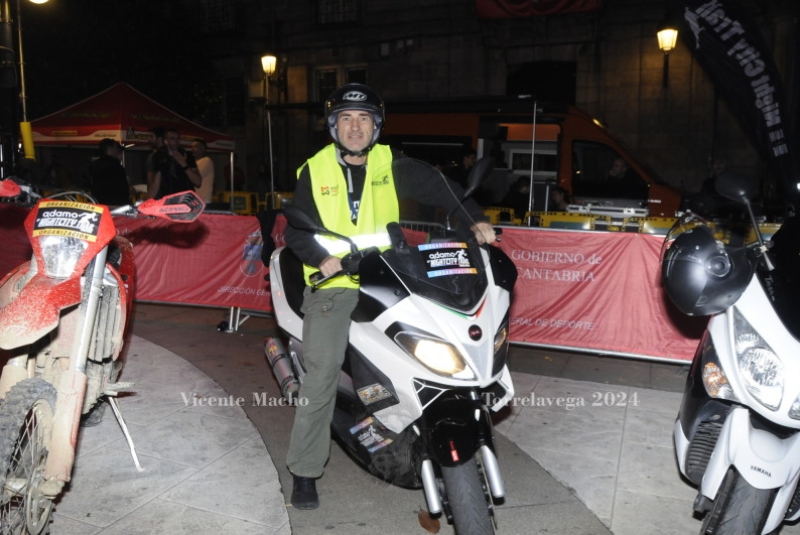 adamo-night_385