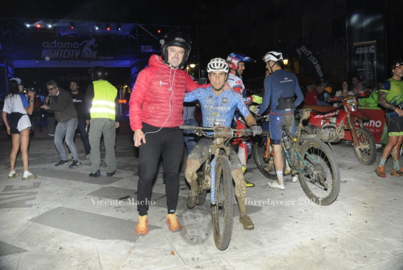 adamo-night_571