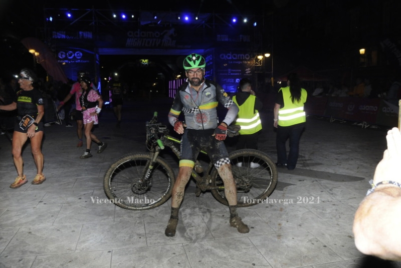 adamo-night_686