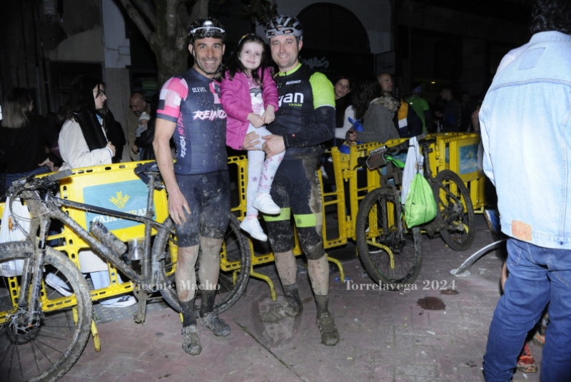 adamo-night_733