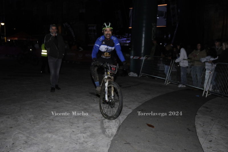 adamo-night_772